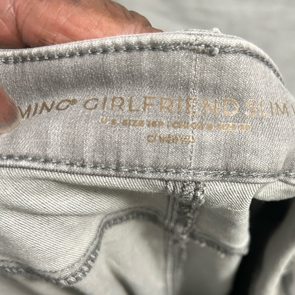 Chicos So Slimming Girlfriend Ankle Stretch Denim Jeans Gray Faded Size 16P - Picture 8 of 9